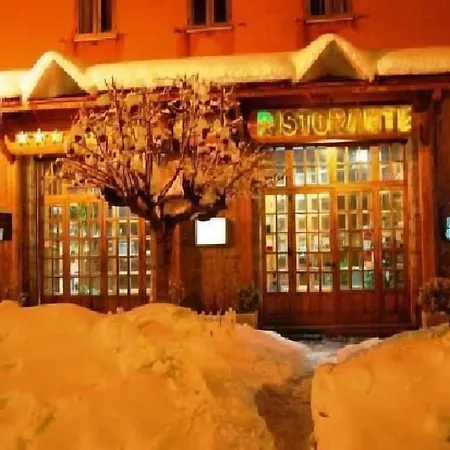 Cozza Hotel 3*