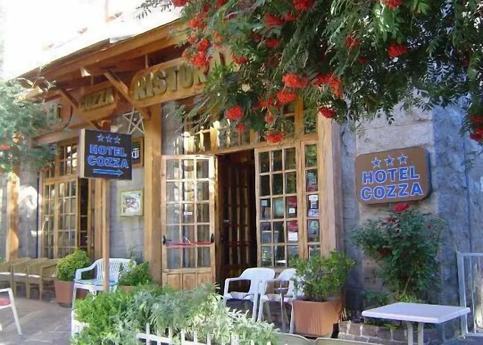 מלון Cozza 3*